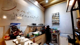 Nuansa modern di Makuta Jamu Café (foto: dokumentasi pribadi) 
