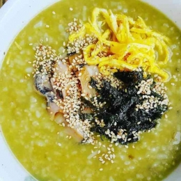 Bubur abalone khas Pulau Jeju (Sumber: ig jeonbok_juk)