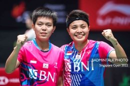 Apriyani dan Siti Fadia di Singapore Open 2022 (Foto: Badmintalk)