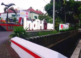 Telkom Indonesia siap melayani pelanggan baru. Lokasi Kantor Plasa Telkom A. Yani Malang. Dok. Pribadi
