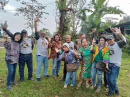 Reuni ibu dengan teman-teman SMP-nya. (Dokri)