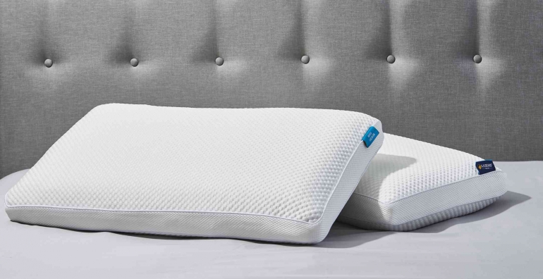 Bantal 'memory foam'. (Sumber: That Hotel Bed Online)