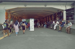 Terowongan Kendal yang menghubungkan Stasiun MRT Dukuh Atas dengan Stasiun KRL Sudirman (foto by widikurniawan)