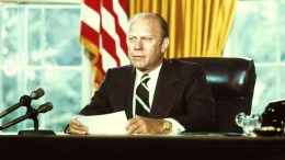 Presiden Gerald Ford ketika mengumumkan untuk memberi mantan Presiden Richard Nixon Presidential Pardon | Sumber Gambar: History.com