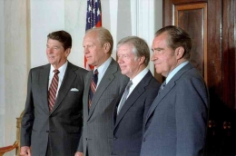 Richard Nixon bersama Presiden Ronald Reagan dan mantan Presiden Jimmy Carter dan Gerald Ford pada tahun 1981 | Sumber Gambar: Reaganlibrary