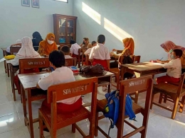 Ruang sekolah inklusi SDN Wates 1 Kota Mojokerto. Sumber: dokumentasi pribadi
