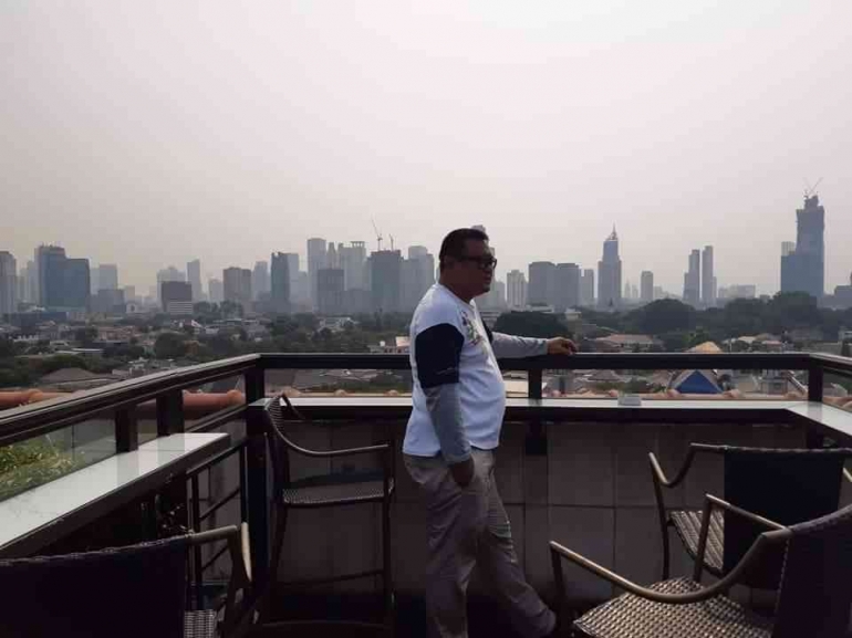 Rooftop resto di salah satu hotel di daerah Cikini- Jakarta Pusat/dokpri