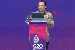 Deputi Gubernur BI Juda Agung saat acara Scalling Up Green Finance in Indonesia G20 | Sumber Foto:  YouTube Bank Indonesia