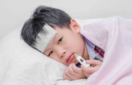 Ilustrasi Anak yang sedang sakit (foto: hellosehat.com) 