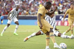 Aksi Ousmane Dembele saat membela Barcelona melawan Juventus. (AFP/Ron Jenkins dipublikasikan kompas.com)