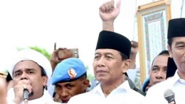 Foto Ilustrasi, Jokowi satu panggung dengan HRS di aksi 212/Biro Pers Istana (bbc.com/indonesia)