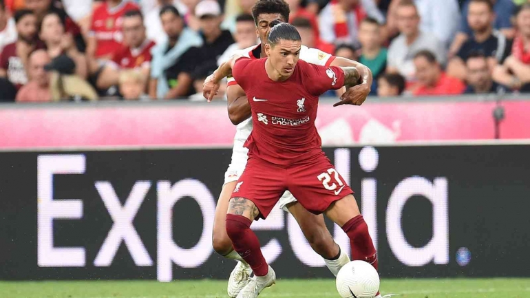 Darwin Nunez,striker baru Liverpool tidak mampu mencetak gol ke gawang RB Salzburg (Foto Skysports). 