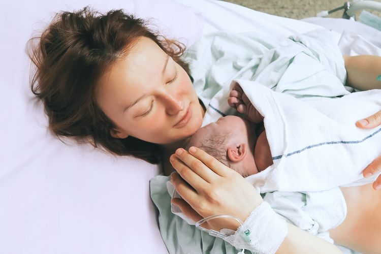 Ilustrasi ibu melahirkan. Sumber: Shutterstock/Natalia Deriabina via Kompas.com