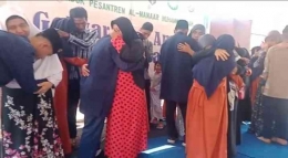 Prosesi Wisuda Tahfiz (sungkem) Dokumentasi : Panitia WASABA