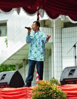 Saat Parade Hari Puisi Nasional tanggal 28 April, tahun 2010 silam, saat itu penulis membawakan Puisi Aku dan Puisi Doa karya Chairil Anwar | Dokpri