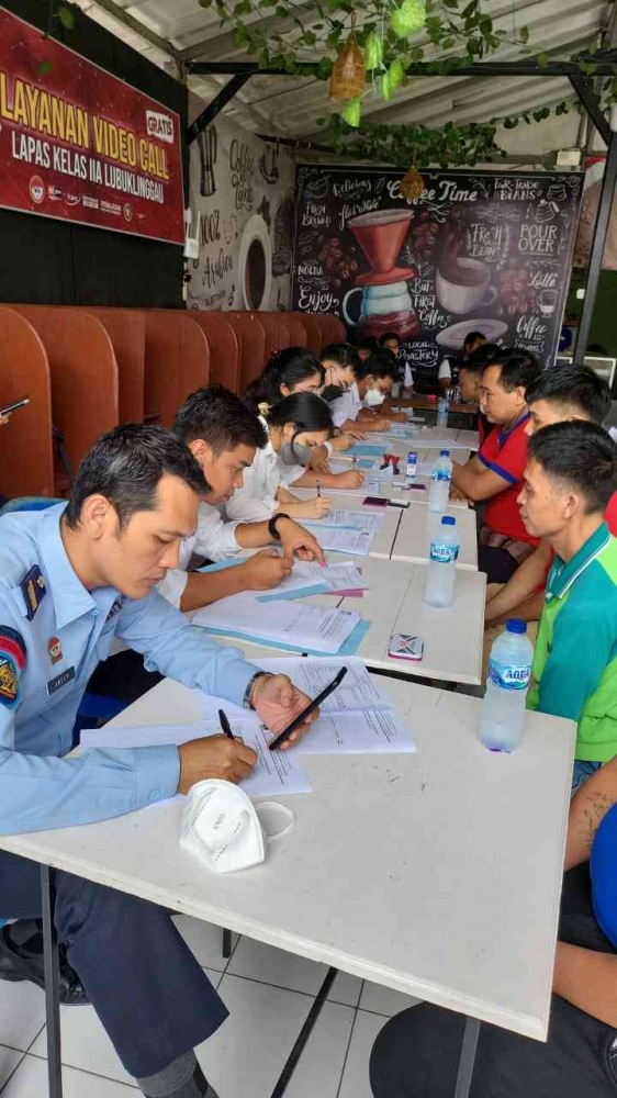 PK Bapas Muratara Lakukan Registrasi Klien Pemasyarakatan di Lapas Lubuklinggau (Sumber: Tim Humas Bapas Muratara)