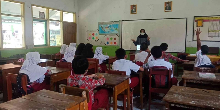 Sosialisasi Penggunaan Microsoft Word dan Microsoft Powerpoint di SDN Mekarsari dokpri