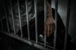 Ilustrasi gambar seseorang mendekam di penjara | Dokumen Foto Freepik.com