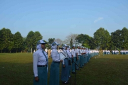 Pembawa acara pada pelaksanaan upacara bendera di SMAN 5 Magelang (dokpri)