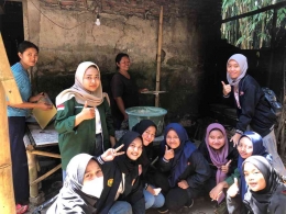 Kelompok 234 mengunjungi UMKM Kelurahan Kranjingan (Dokpri)