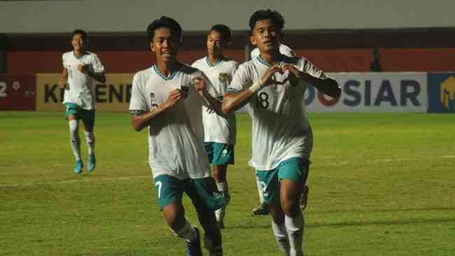 Timnas Garuda Asia beraksi dalam selbrasi gol mereka (Foto Antara/Aloysius Jarot Nugroho). 