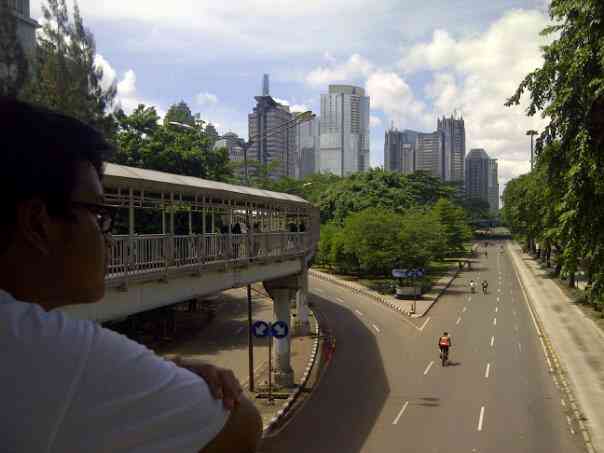 Kegiatan Car Free Day (CFD) di Semanggi Jakarta. Dokumen pribadi.