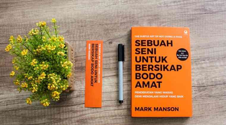 Buku karya Mark Manson (sumber: Gramedia.com)