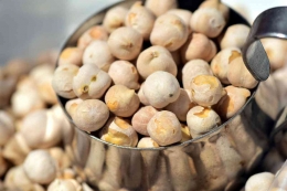 Kacang arab atau chickpea. (Ulrike Leone/Pixabay)