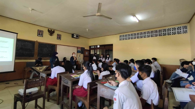 Mahasiswa KKN Tim II Undip Edukasi Penyalahgunaan Narkoba hingga Gerakan Memasyarakatkan Makan Ikan