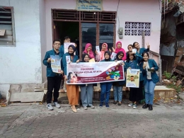 Mahasiswa KKN Universitas Diponegoro Bersama Ibu-Ibu Kader Posyandu Tengah Usai Kegiatan Posyandu, Foto : Dokumentasi Pribadi