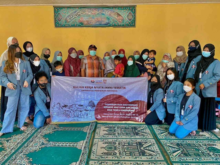 Membangun Jejaring Pemasok Komunitas di Desa Cikoneng untuk Meningkatkan Keberlanjutan