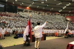 Dihadapan ribuan kader Gerindra, Prabowo Subianto menyatakan kesiapannya untuk kembali berkontestasi pada pemilu 2024, Sumber : kompas.com