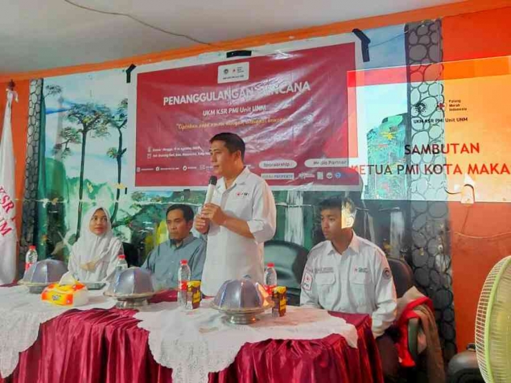 Ketua PMI kota Makassar saat Menyampaikan Sambutan di Pembukaan kegiatan Penanggulangan Bencana