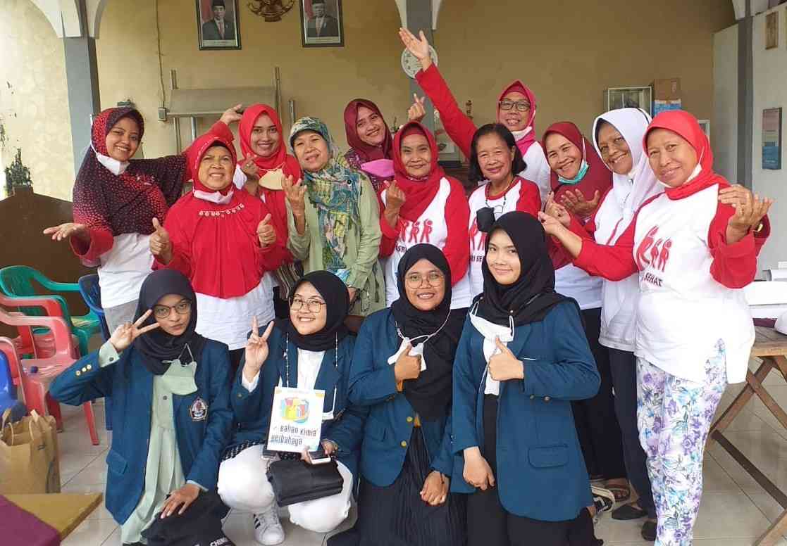 Mahasiswa KKN Undip Berikan Edukasi Bahan Kimia Berbahaya - Kompasiana.com