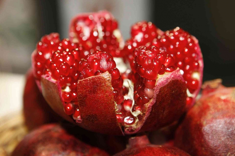Delima, salah satu buah yang bagus untuk kesehatan jantung. (Sumber:  Fruchthandel Magazin/Pixabay)