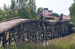 Jembatan kayu Sinaboi | dokpri