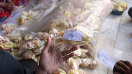 Produk Pokolpo 256 hasil KKN UNEJ di Desa Bercak di toko oleh-oleh Bondowoso Kota/dokpri