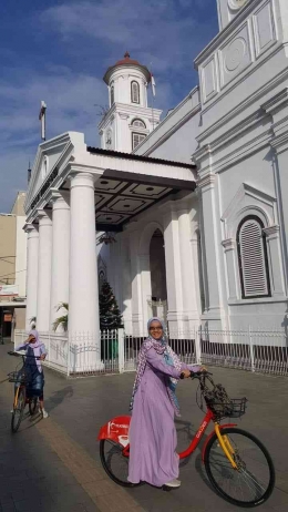 Gowes santai keliling Kota Lama Semarang. | Dokumen pribadi.