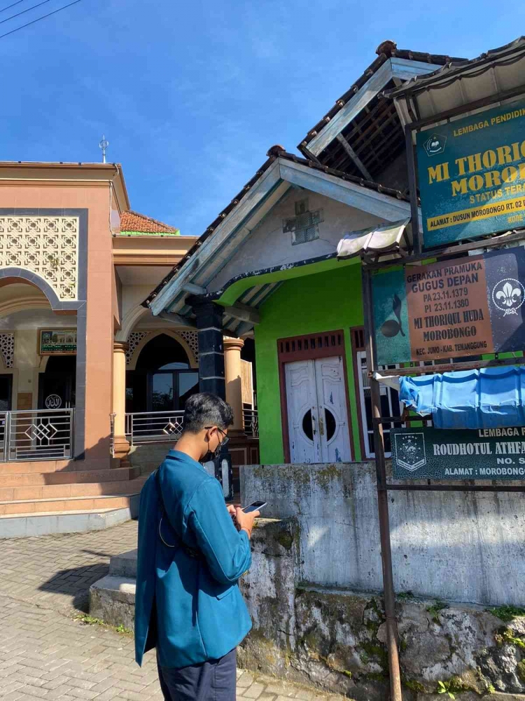 Penentuan Titik Koordinat MI Thoriqul Huda dan Masjid Desa Morobongo (16 Agustus)