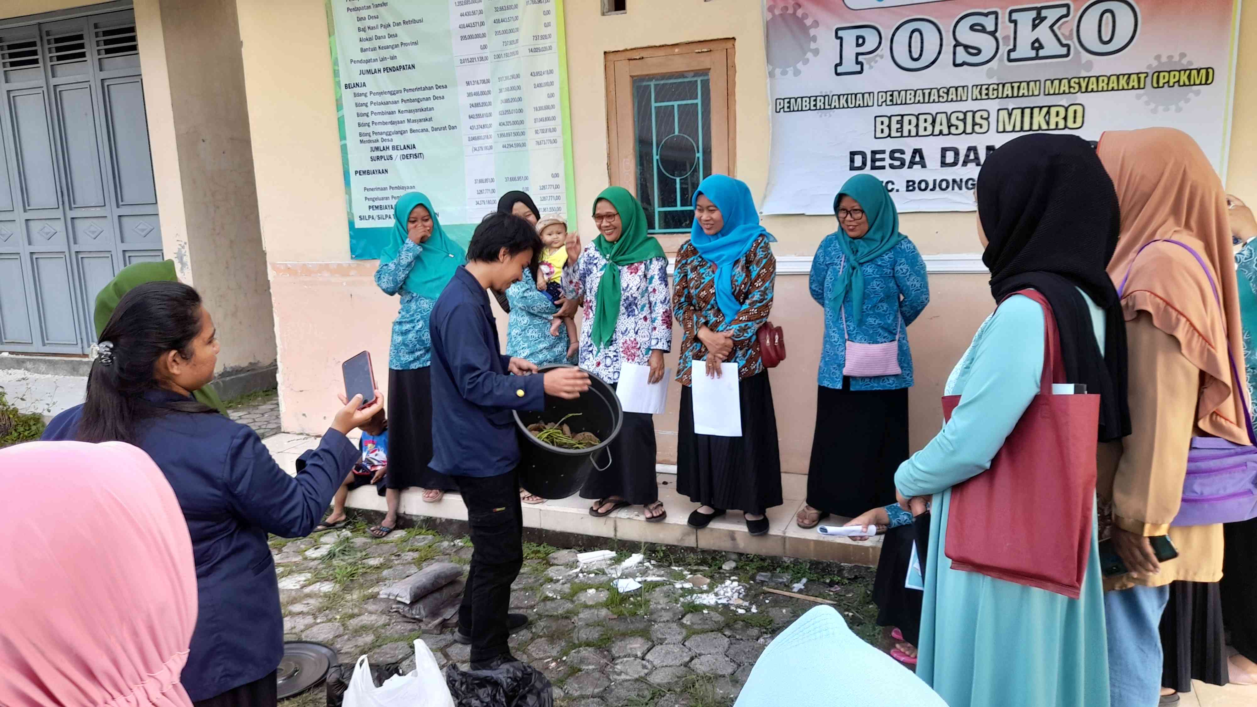 Mahasiswa KKN-T IPB Mengatasi Permasalahan Sampah Desa Danasari Melalui ...