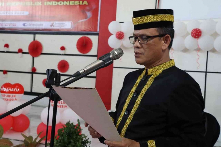 Kasi Binadik Lapas Gorontalo Kadin Lato Saat Membacakan Surat Keputusan Remisi Umum Tahun 2022. (Dokpri)