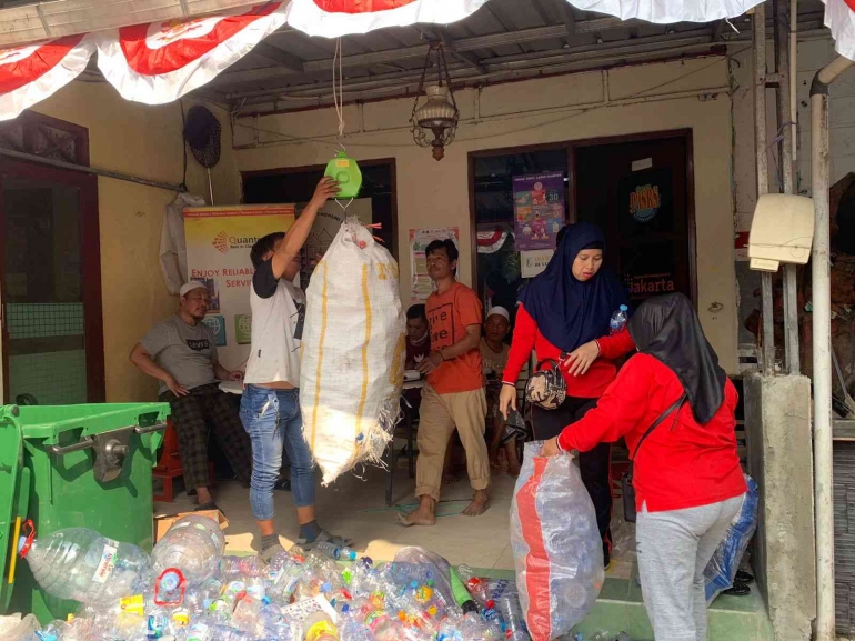 Penimbangan Sampah (Dok. Pribadi/Salwa Siti Sabila)