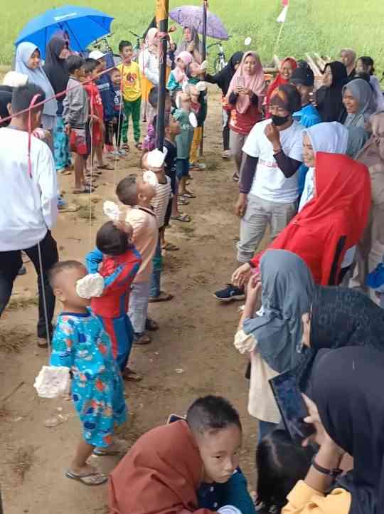Lomba makan kerupuk anak-anak desa Telago Biru HUT NKRI 77 17 Agustus 2022/Dok pribadi