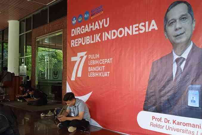 Rektor Universitas Lampung yang terkena OTT kasus suap Penerimaan Mahasiswa Baru (PMB), sumber : kompas.com