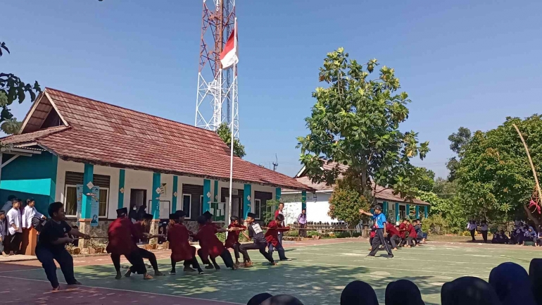 Perlombaan dalam rangka Peringatan HUT Kemerdekaan RI ke-77 di SMPN 3 Pasawahan 