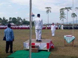 KetFot: Proses upacara kemerdekaan. Dok: Kepala Dusun