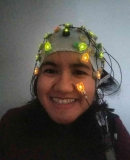 Menjadi kelinci percobaan dalam penelitian dengan helm EEG | Dokumentasi pribadi