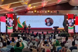 Wapres Ma'ruf Amin memberikan kata sambutan pada persmian Bank Riau Kepri Syariah, Kamis (25/8/2022) di Pekanbaru | dok. Kompas.com/Ardito Ramadhan D