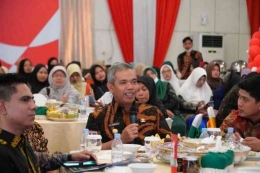 Dok PJ Bupati Kampar,Dr. H. Kamsol, MM, dalam Forum Bisnis HIPMI di Aula Rumah Dinas Bupati Kampar, Rabu (24/8/2022)