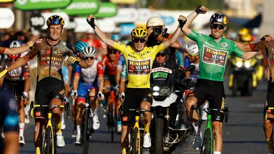 Jonas Vingegaard, pemakai kaos kuning yang akhirnya juara Tour de France 2022. Sumber: www.olympics.com